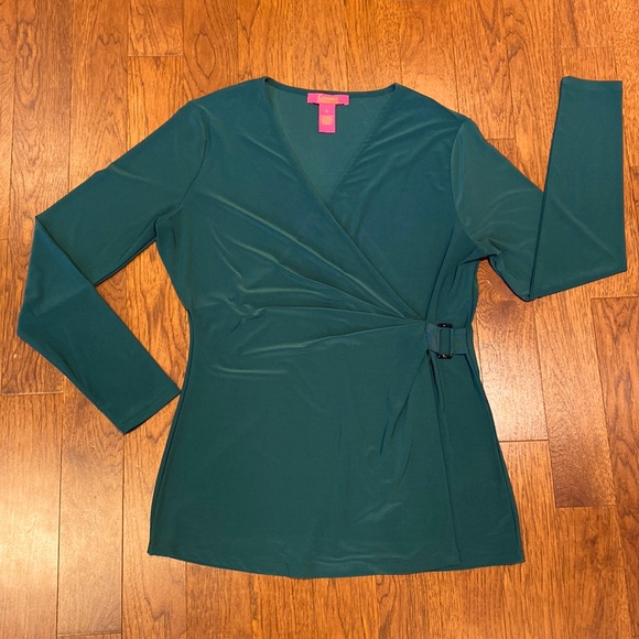 NWOT Silky green top - Picture 3 of 7